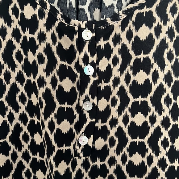 Black and Tan tank - Picture 3 of 3